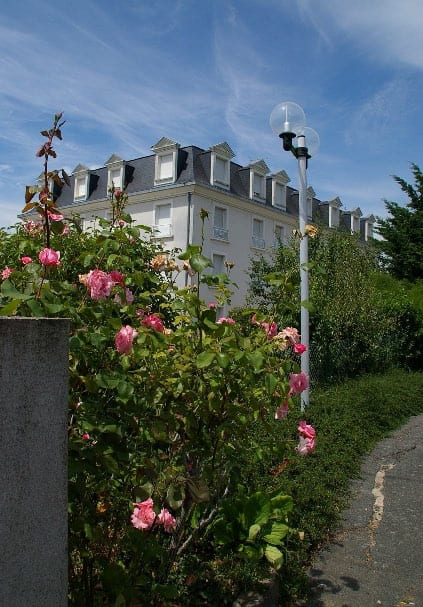 ALAIN CHABREYRON Architecte Les Sables Dolonne 24 LOGEMENTS LE CLOS DE SERIGNY CHAMBRAY LES TOURS REGION CENTRE 1